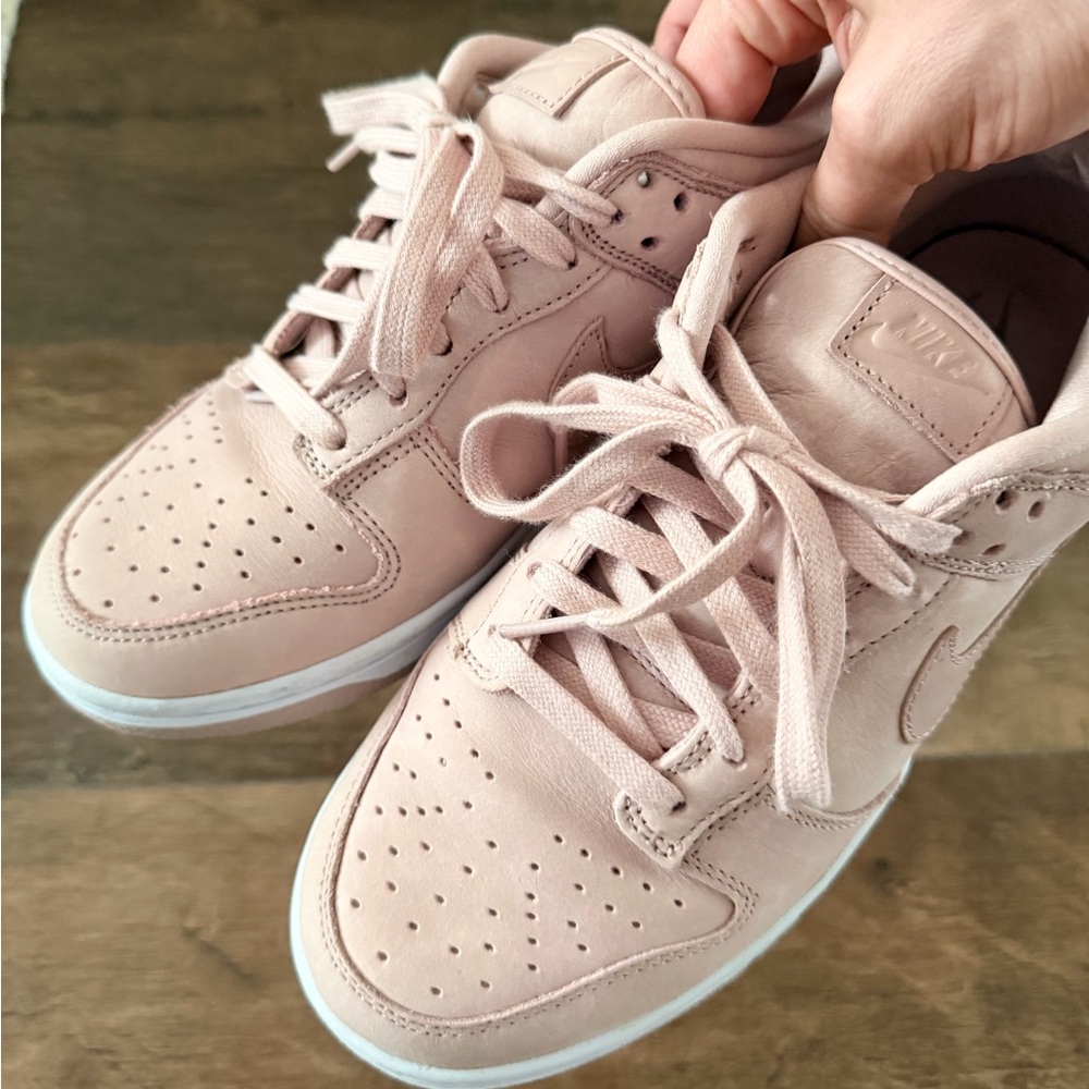 Nike Dunk Low Soft Pink
